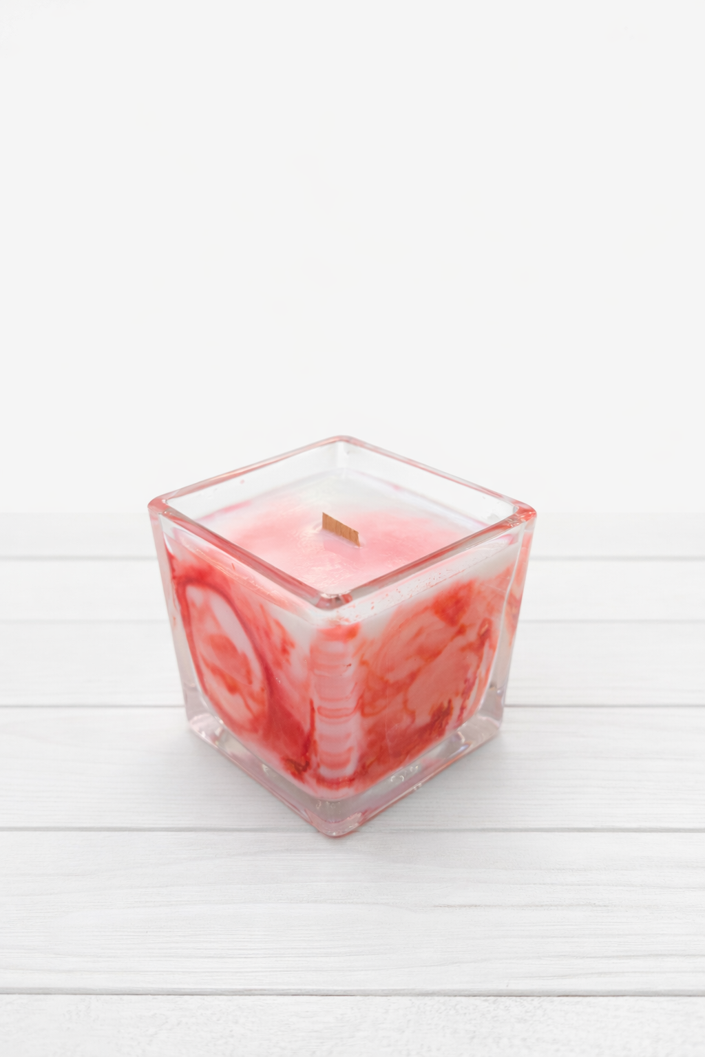 Χειροποίητο Κερί Σόγιας Cube Marble Κόκκινο – Λευκό με Ξύλινο Φυτίλι